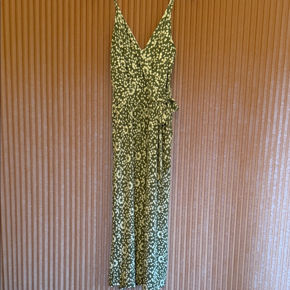 Kaileigh Olive and Cream Patterned Top